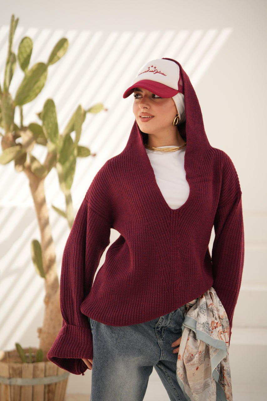 HOODED PULLOVER