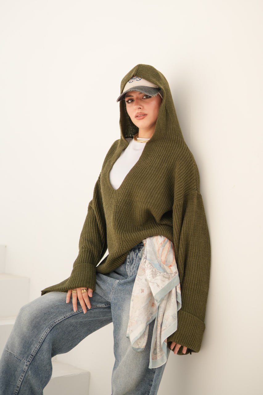 HOODED PULLOVER