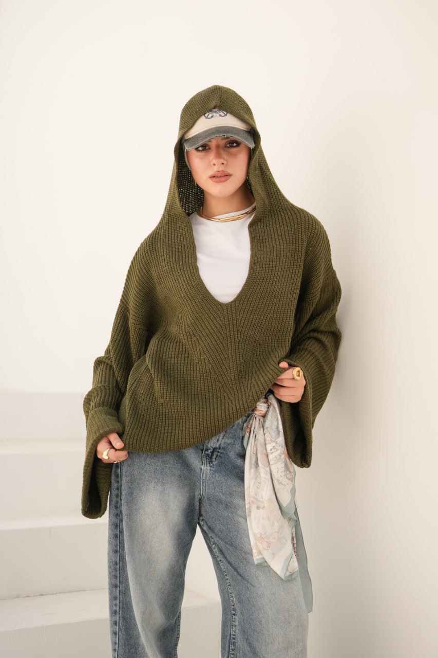 HOODED PULLOVER