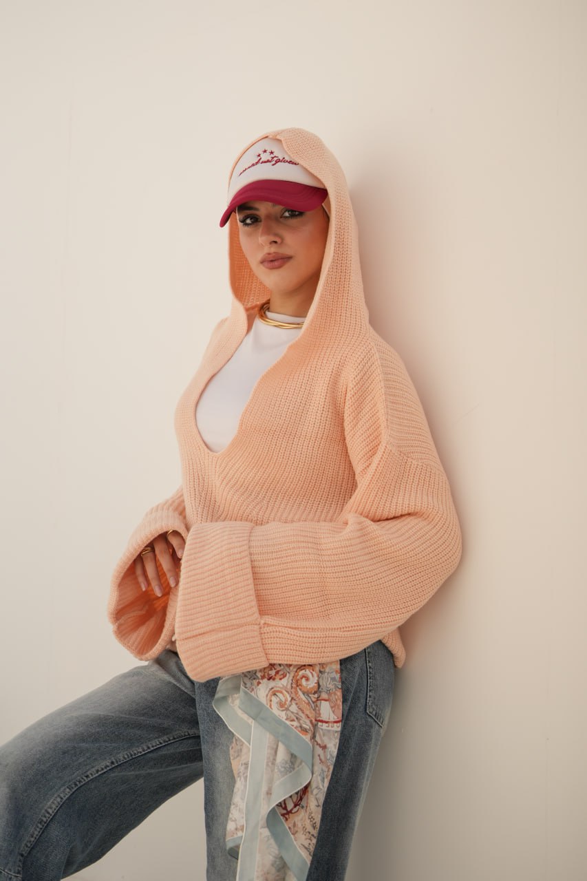 HOODED PULLOVER