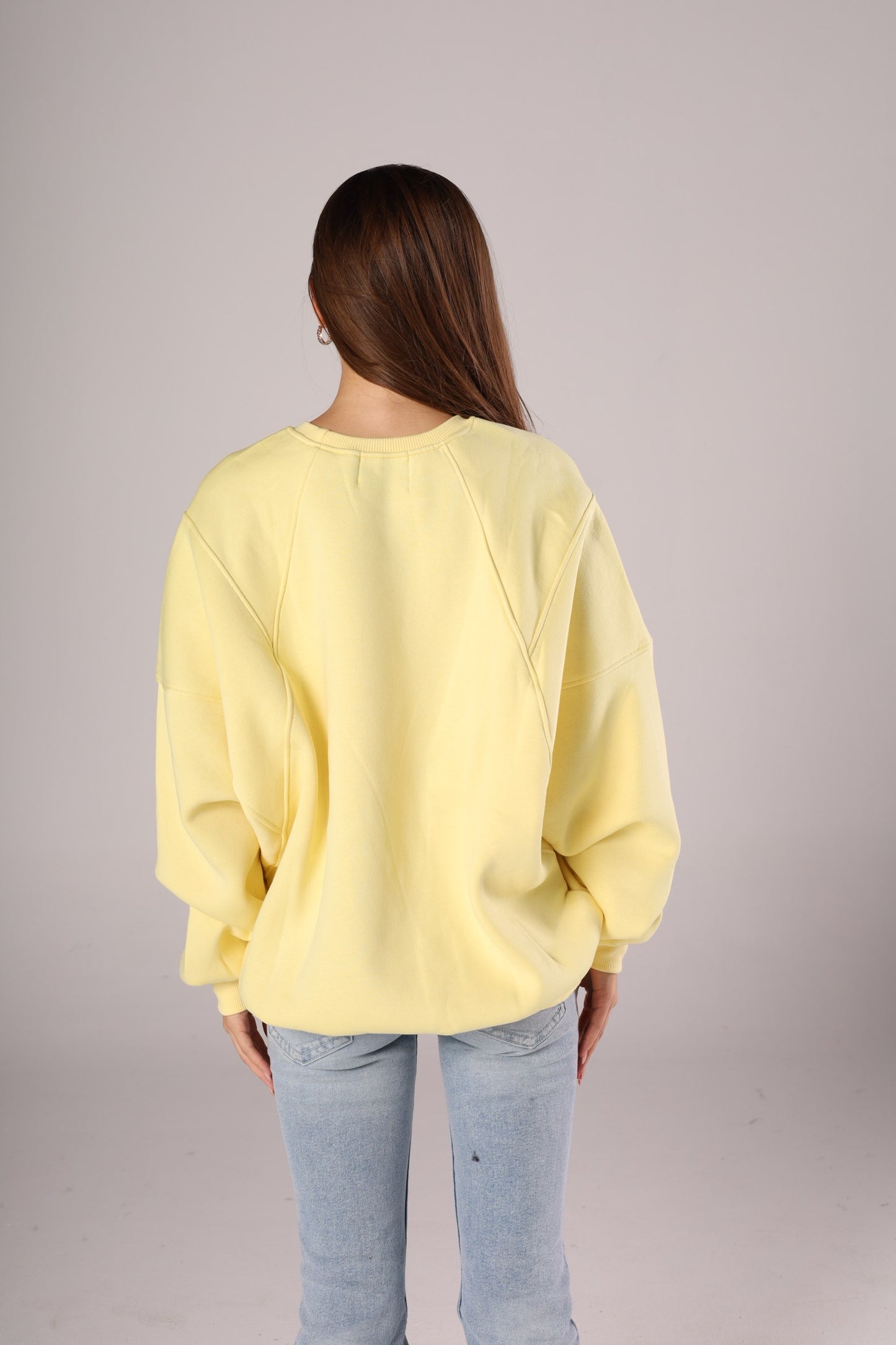 OVERSIZED SWEATSHIRT