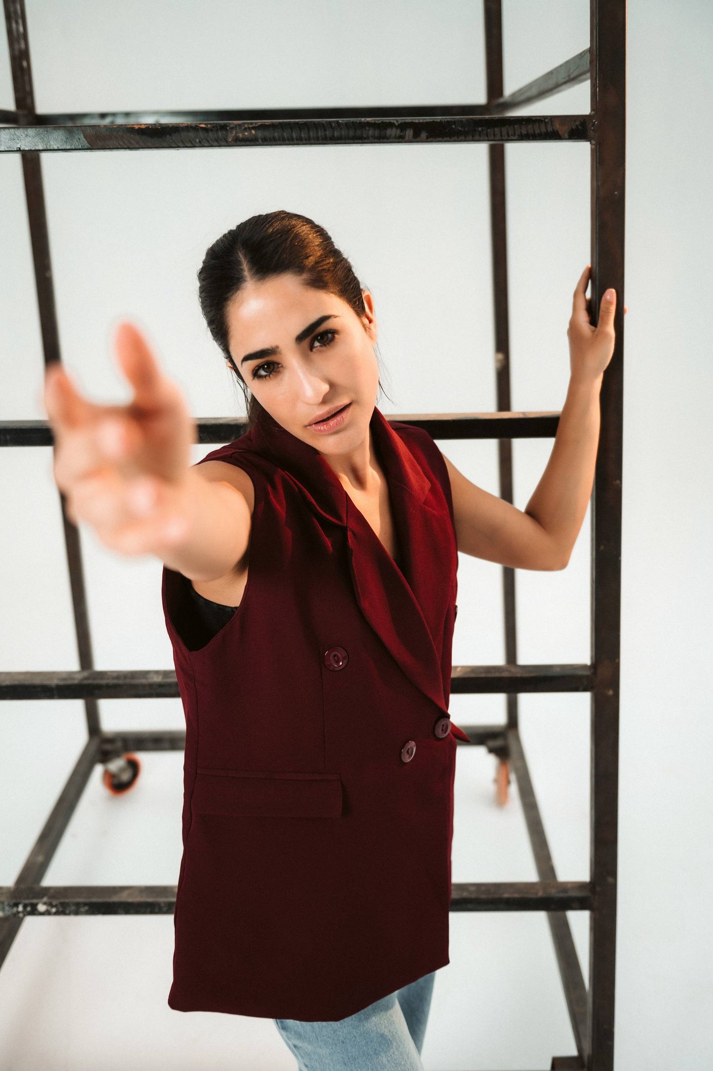 MEM TAILORED VEST