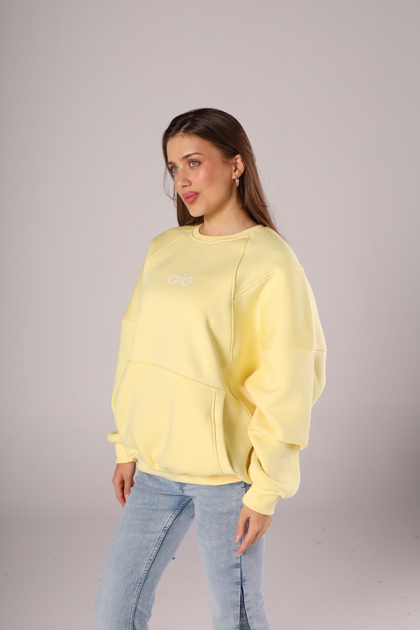 OVERSIZED SWEATSHIRT