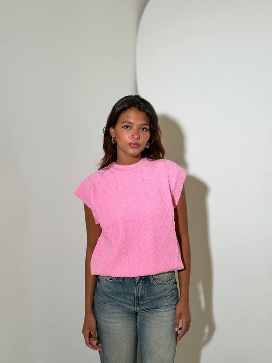 KNIT VEST