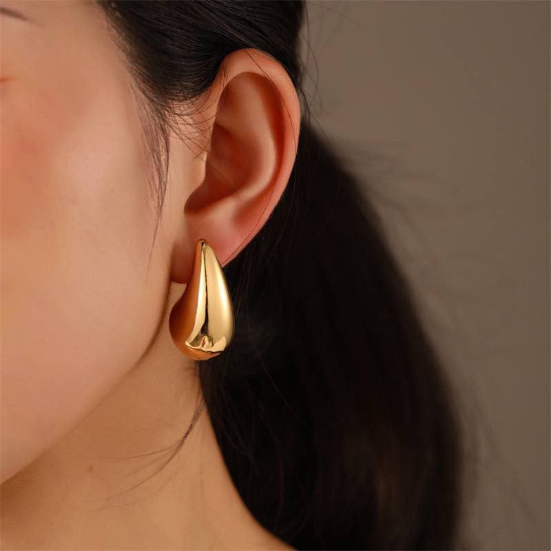 Chunky Gold Hoop