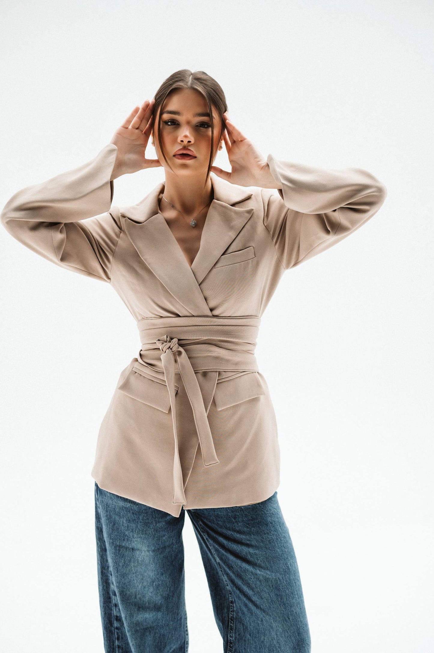 BELTED BLAZER