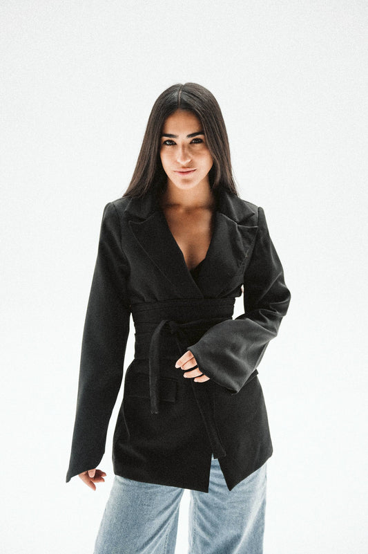 BELTED BLAZER