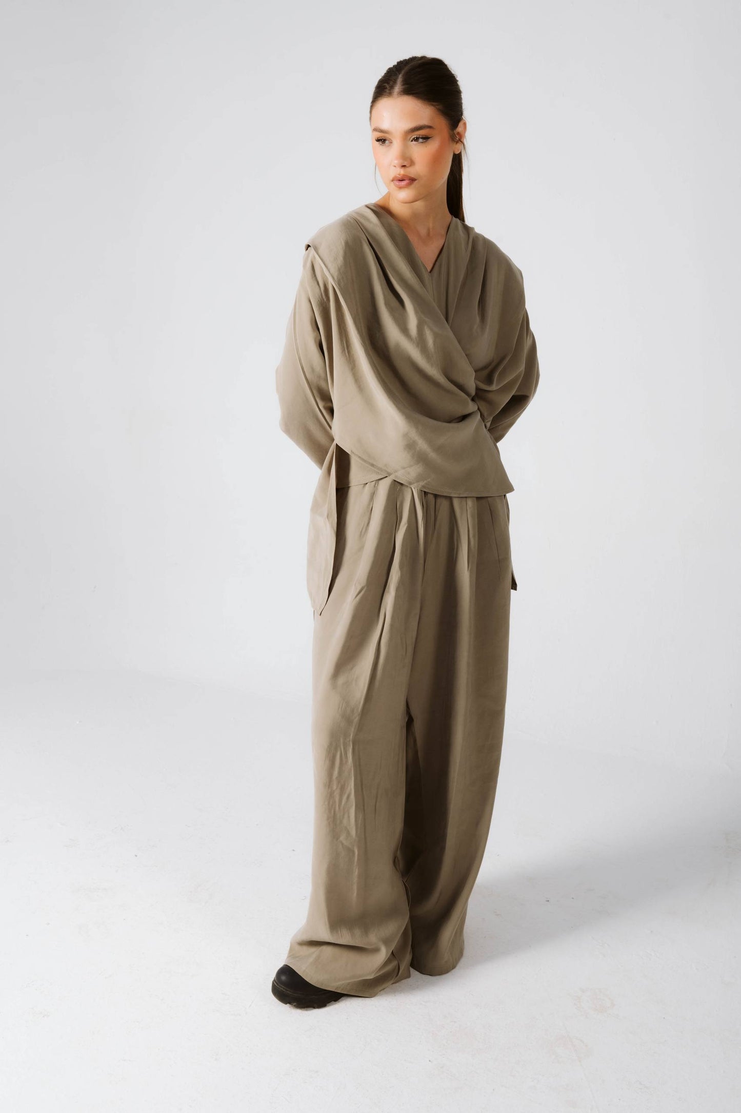 TAKI 2 PIECE SET