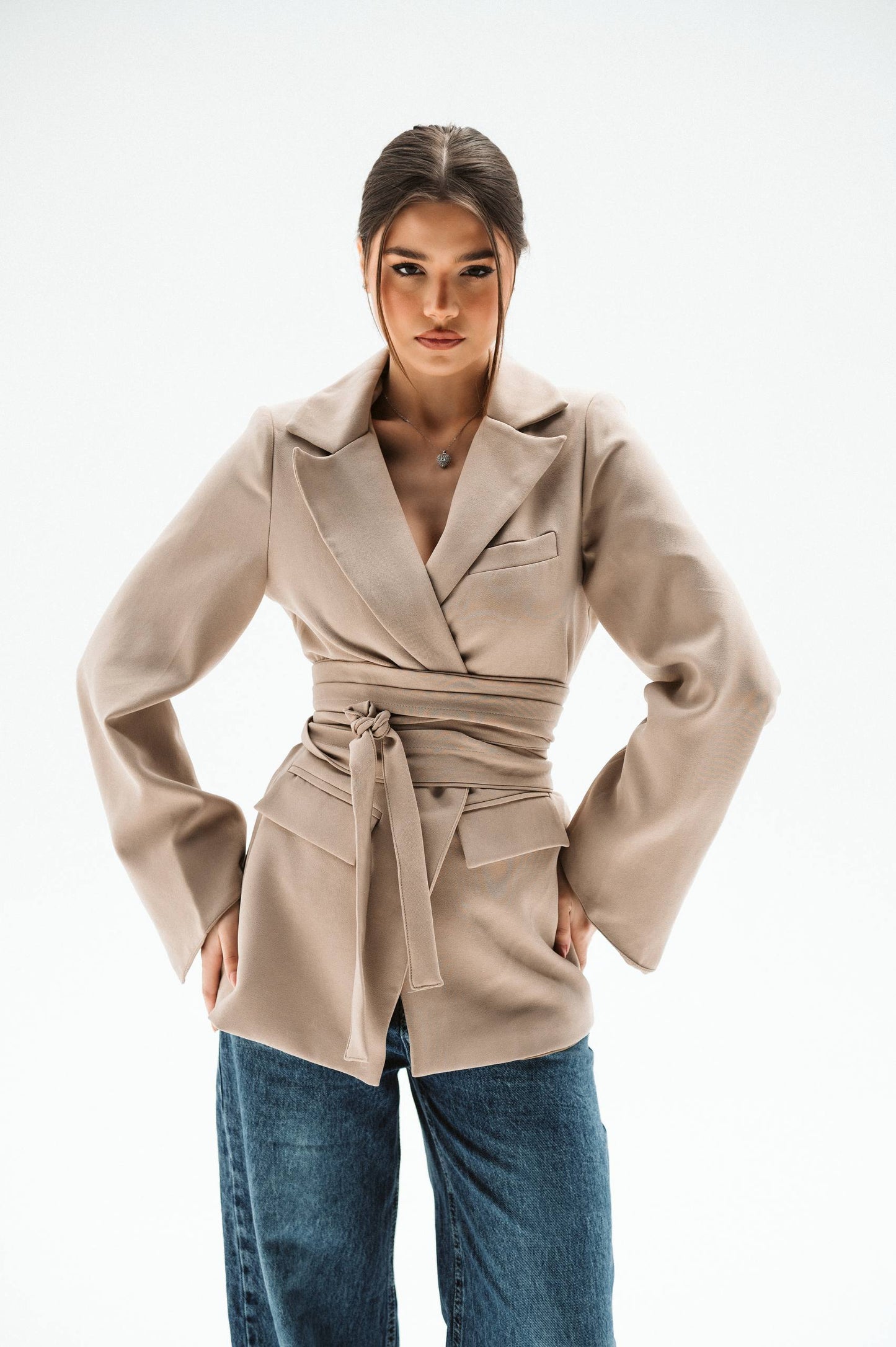 BELTED BLAZER