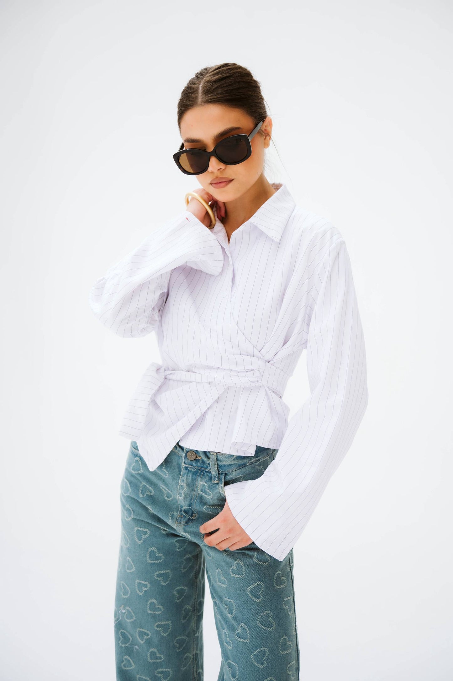 BELTED SHIRT