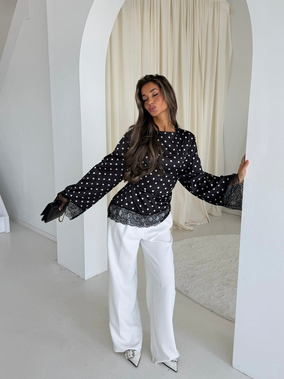 DOTTED TOP