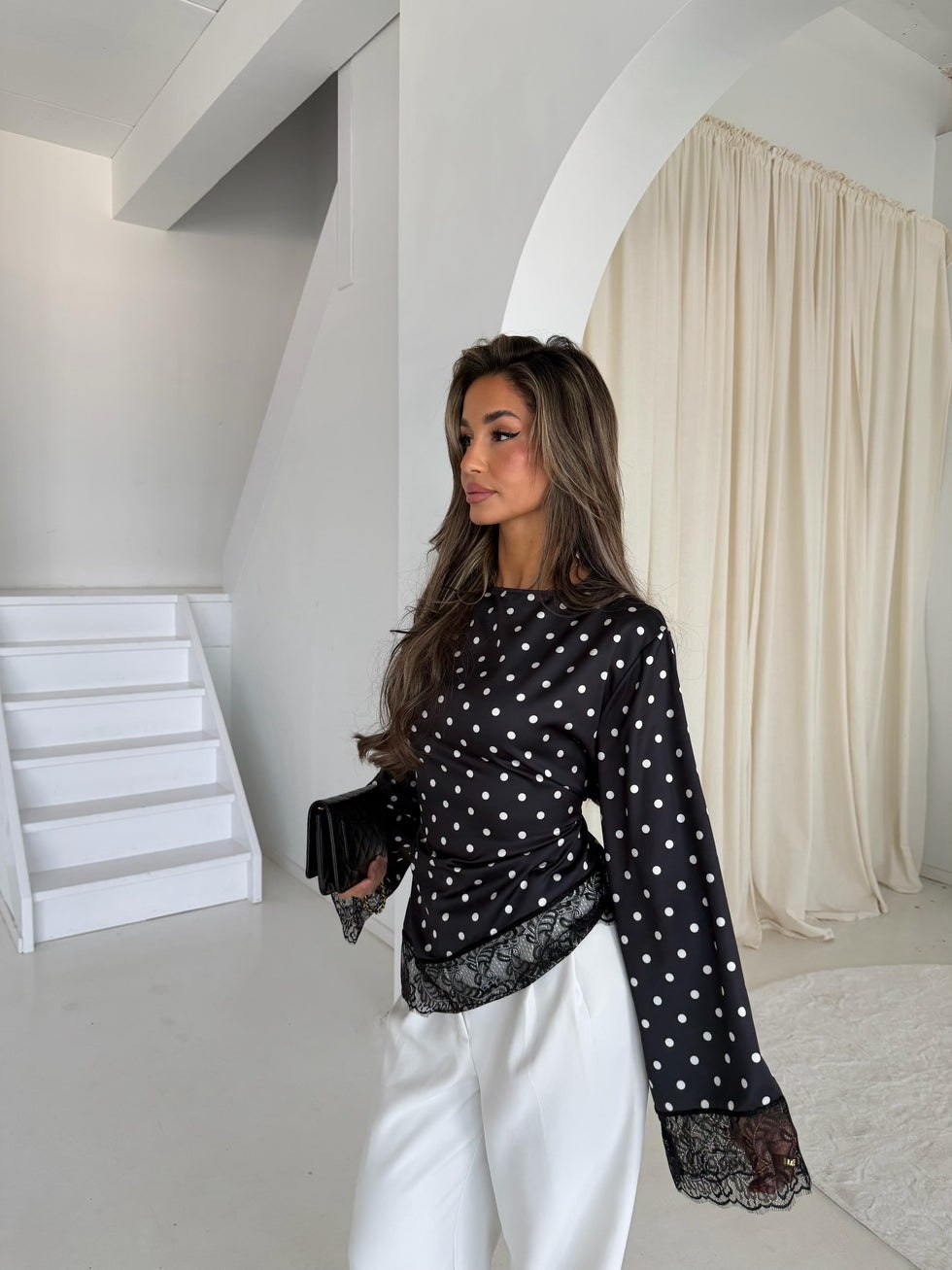 DOTTED TOP