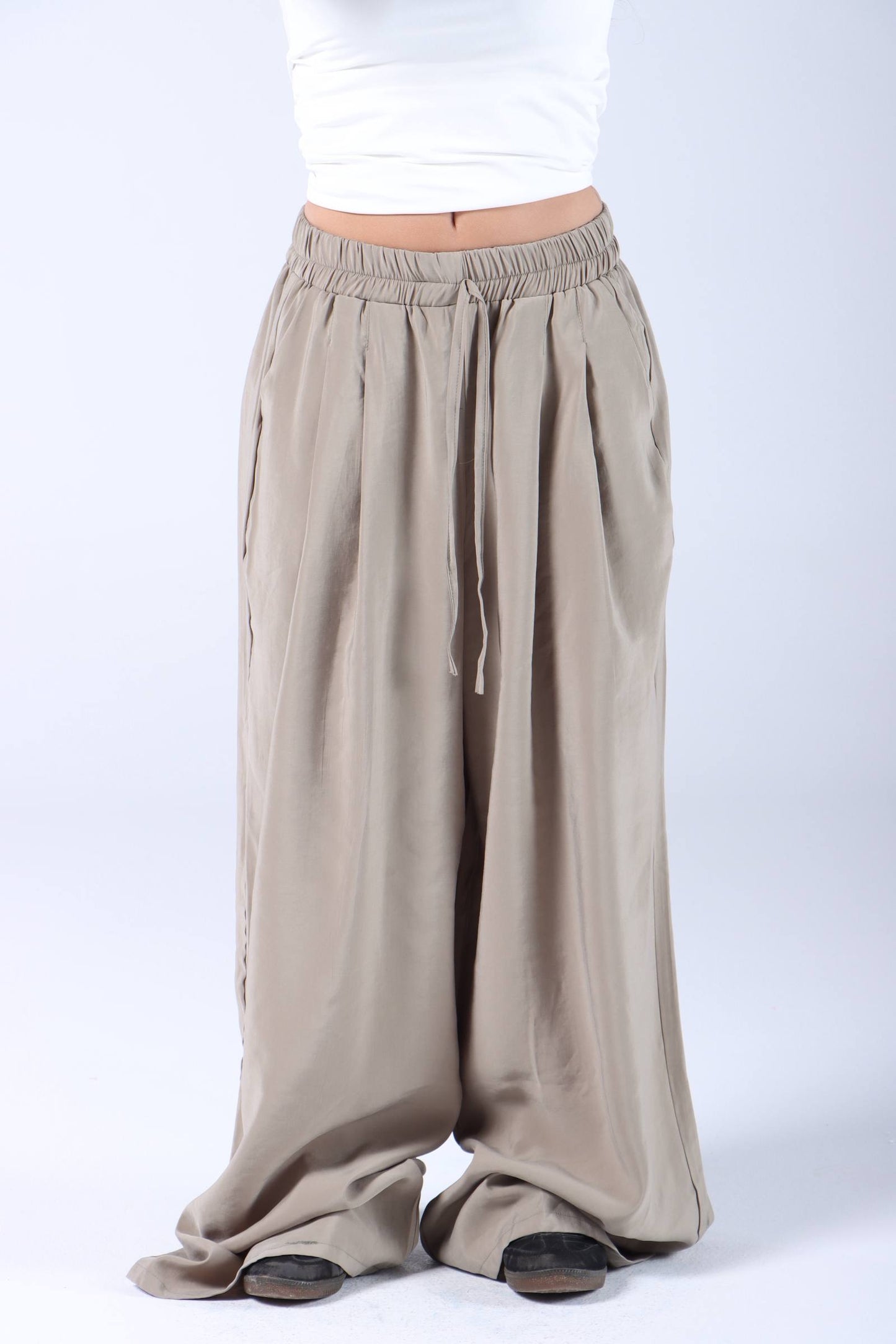 OVERSIZED PANTS 566